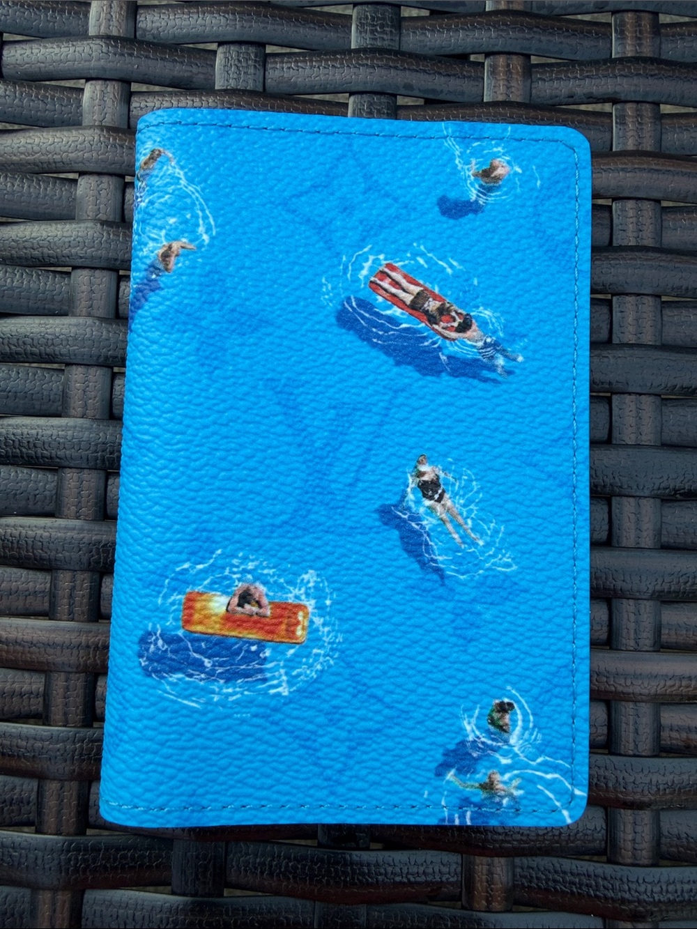 NWT Louis Vuitton Pool Pocket Organizer in Blue Lagoon - Picture 2 of 4